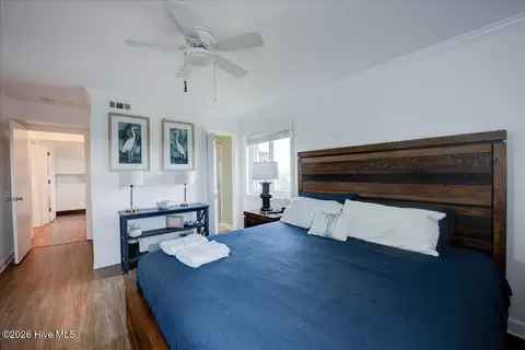 Bedroom - 2008 E Ft Macon Rd #E14, Atlantic Beach, NC 28512 photo 4 of 5