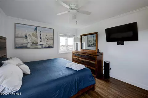 Bedroom - 2008 E Ft Macon Rd #E14, Atlantic Beach, NC 28512 photo 5 of 5