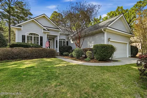 101 Belmont Ct, Southern Pines, NC 28387