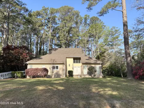 4512 W Fairway Dr, Trent Woods, NC 28562