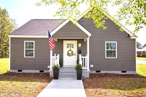 901 Tuscarora Ave, Elizabeth City, NC 27909