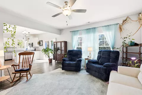 Living - 206 Baker Rd, Hubert, NC 28539 photo 1 of 3