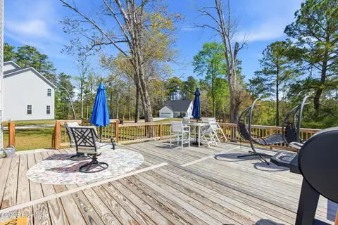 Exterior - 206 Baker Rd, Hubert, NC 28539 photo 3 of 5