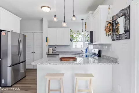Kitchen - 206 Baker Rd, Hubert, NC 28539 photo 5 of 7