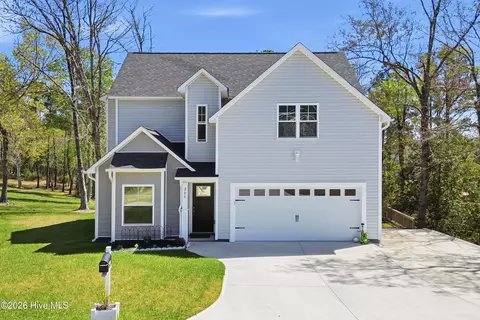 206 Baker Rd, Hubert, NC 28539