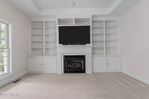 Living - 141 Longleaf Dr, West End, NC 27376 photo 3 of 5