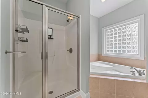 Bath - 141 Longleaf Dr, West End, NC 27376 photo 2 of 3