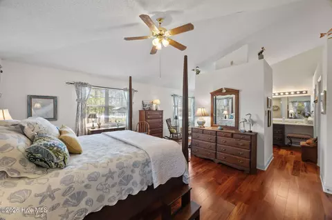 Bedroom - 418 Spring Dr, Aurora, NC 27806 photo 6 of 8