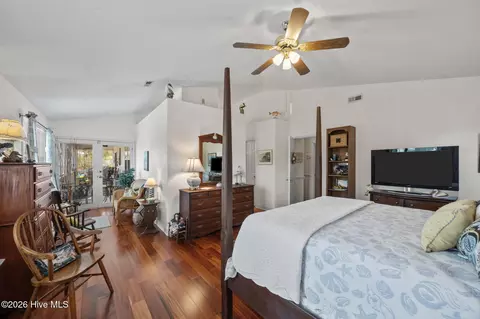 Bedroom - 418 Spring Dr, Aurora, NC 27806 photo 7 of 8