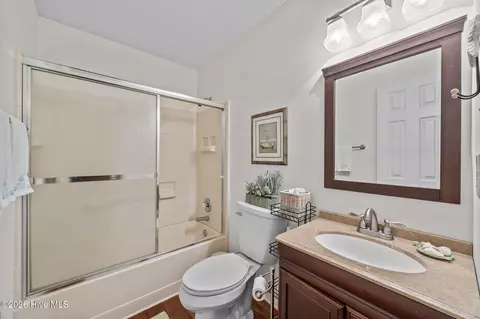 Bath - 418 Spring Dr, Aurora, NC 27806 photo 1 of 3