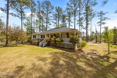 Exterior - 418 Spring Dr, Aurora, NC 27806 photo 2 of 15