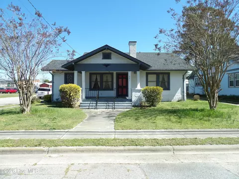 201 E Thompson Ave, Stantonsburg, NC 27883
