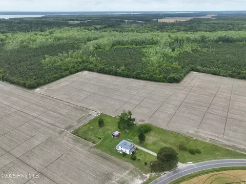 226 Camp Perry Rd, Hertford, NC 27944