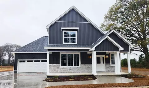 1941 Kimball Dr, Greenville, NC 27834