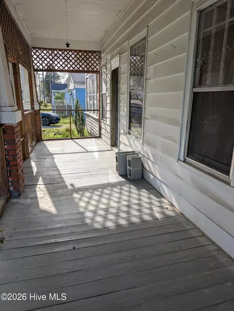 Exterior - 406 Academy St E, Wilson, NC 27893 photo 1 of 1