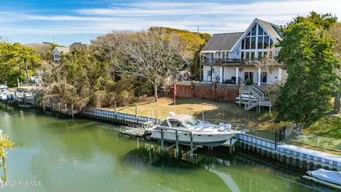 240 Salter Path Rd, Pine Knoll Shores, NC 28512 photo 16