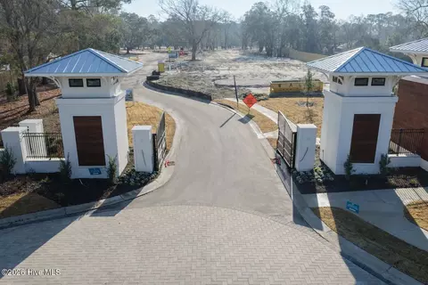 0 Wave Crest Dr, Hampstead, NC 28443