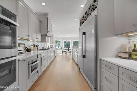 Kitchen - 191 Howards Ln, Hampstead, NC 28443 photo 4 of 4