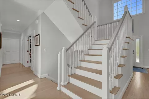 Entry Way - 191 Howards Ln, Hampstead, NC 28443 photo 2 of 5