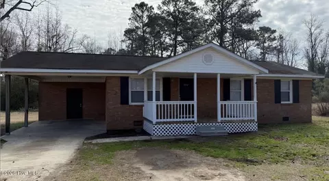 1047 Pleasant Hope Rd, Lumberton, NC 28358