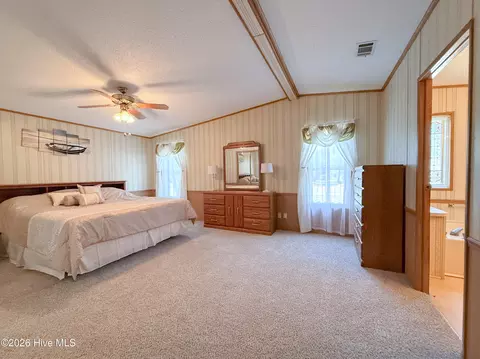 719 Nautical Ct, Hampstead, NC 28443 photo 35