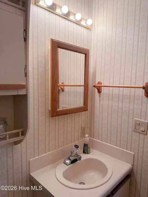 719 Nautical Ct, Hampstead, NC 28443 photo 47