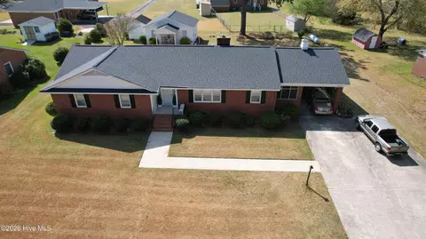 510 Lakeview Dr, Murfreesboro, NC 27855