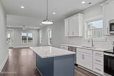 Kitchen - 1374 Salter Path Rd #B, Salter Path, NC 28575 photo 3 of 3