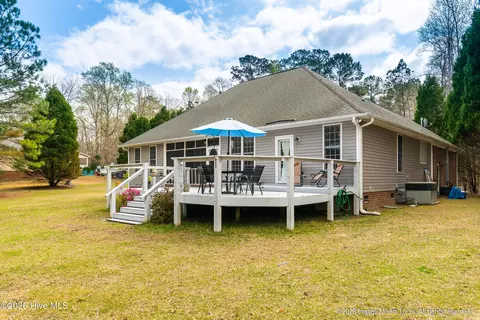Exterior - 109 Deep Creek Rd, Chocowinity, NC 27817 photo 5 of 11