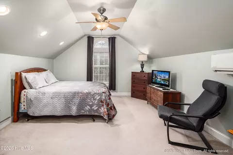 Bedroom - 109 Deep Creek Rd, Chocowinity, NC 27817 photo 2 of 8
