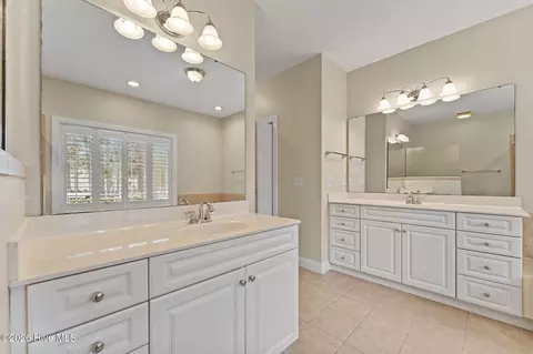 Bath - 46 Abbottsford Dr, Pinehurst, NC 28374 photo 1 of 5