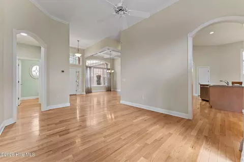 Living - 46 Abbottsford Dr, Pinehurst, NC 28374 photo 2 of 5