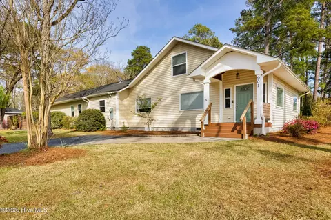901 E Main St, Aberdeen, NC 28315