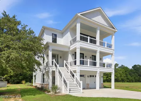 244 Colleton Sq, Newport, NC 28570
