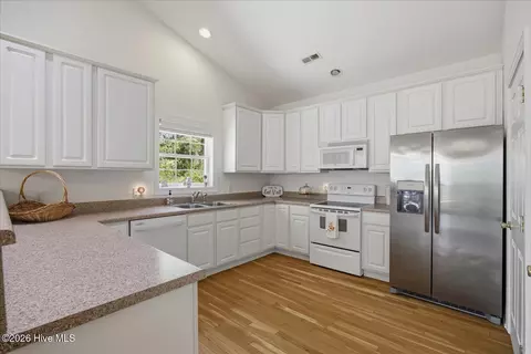 Kitchen - 105 E Sanderling Cir, Hampstead, NC 28443 photo 3 of 4