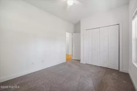 Bedroom - 105 E Sanderling Cir, Hampstead, NC 28443 photo 3 of 4