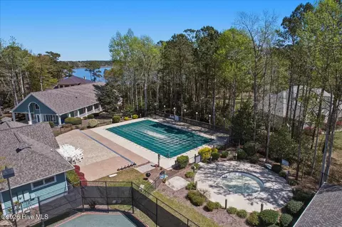 Exterior - 105 E Sanderling Cir, Hampstead, NC 28443 photo 6 of 6