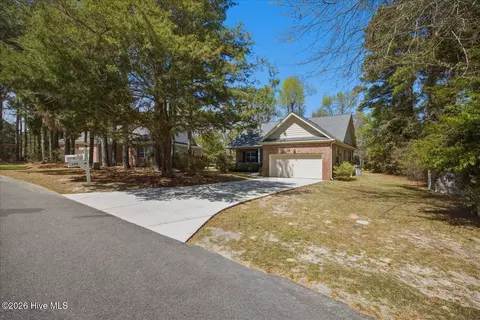 Exterior - 105 E Sanderling Cir, Hampstead, NC 28443 photo 3 of 6