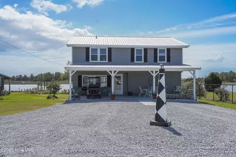 252 Shell Rock Landing Rd, Hubert, NC 28539