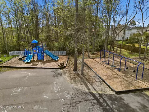 View/Area - 120 N Brig Dr, Hampstead, NC 28443 photo 4 of 4