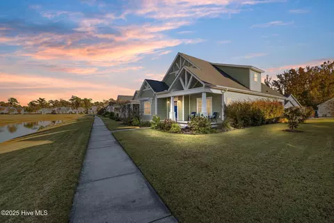 513 Oneida Lake Rd, Wilmington, NC 28401