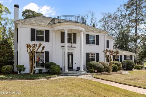 2101 Sparre Dr, Kinston, NC 28504