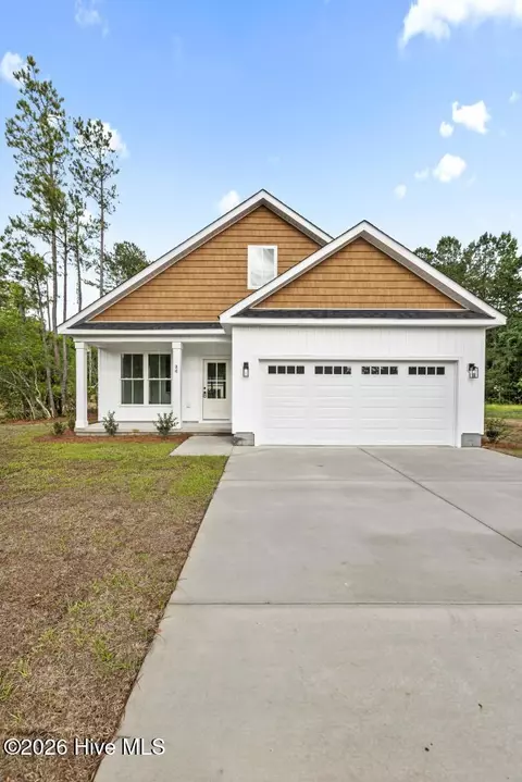 86 Whispering Pines Ct, Hampstead, NC 28443