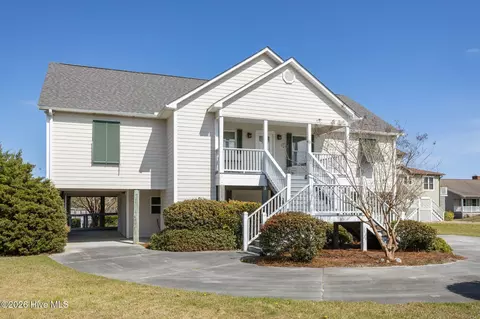 305 Joan Ct, Beaufort, NC 28516