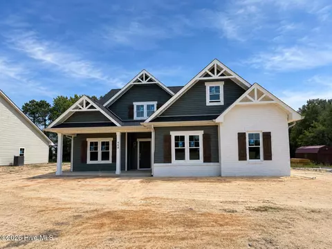 454 James St, Vass, NC 28394