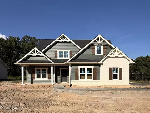 454 James St, Vass, NC 28394
