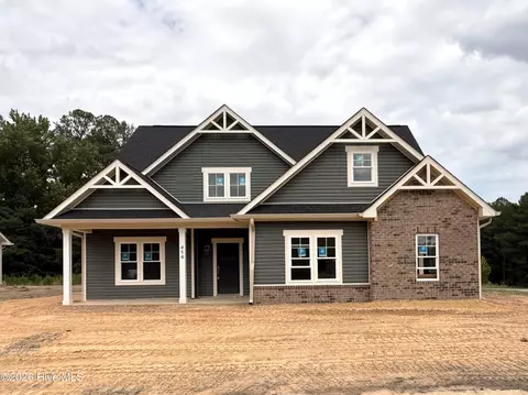 454 James St, Vass, NC 28394