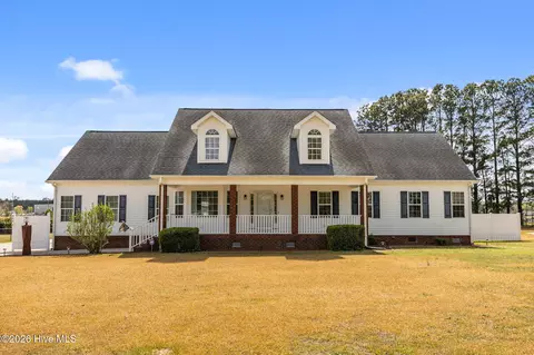 819 Badger Cir, Greenville, NC 27834