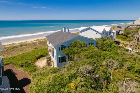 469 Maritime Pl, Pine Knoll Shores, NC 28512