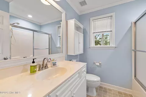 Bath - 576 Tralee Dr, Smithfield, NC 27577 photo 3 of 3